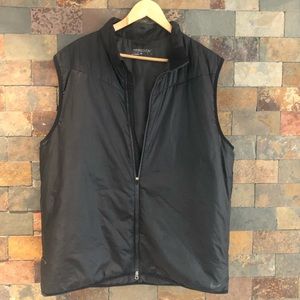 Men’s Nike golf windbreaker vest